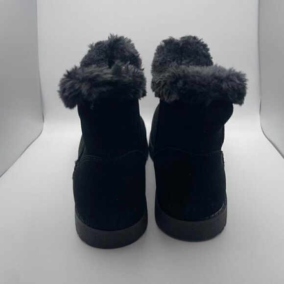 CUSHIONAIRE Women's COZY Genuine Suede pull on boot BLACK 9 - Picture 4 of 6